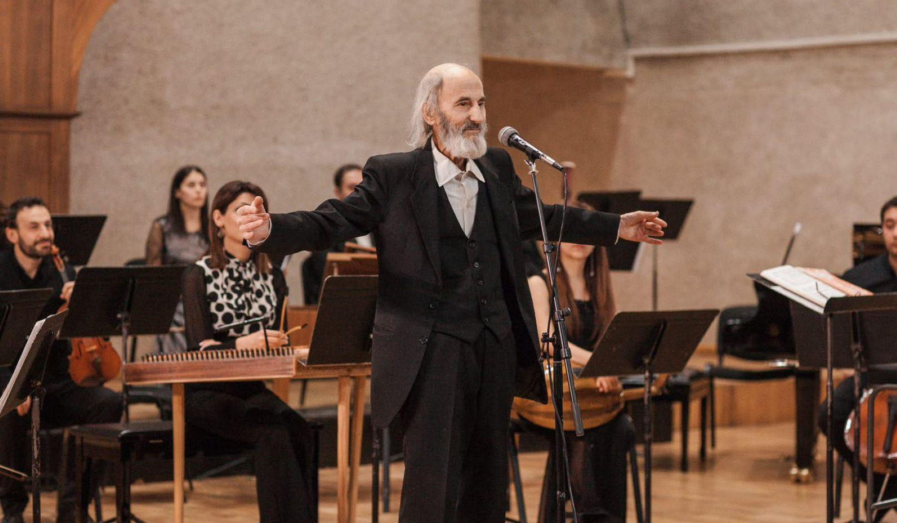 ՀՀ արվեստի վաստակավոր գործիչ, երաժշտագետ Դանիել Երաժիշտը 80 տարեկան է