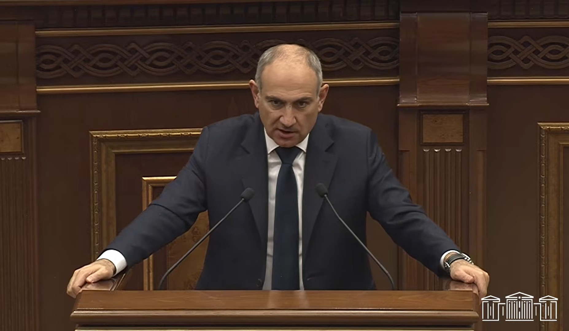 Թալանածից հավաքածի 0,0001 տոկոսը հավաքել ենք և ներդրել եք պետական ապարատի վրա. Փաշինյանը՝ պարգևավճարների մասին