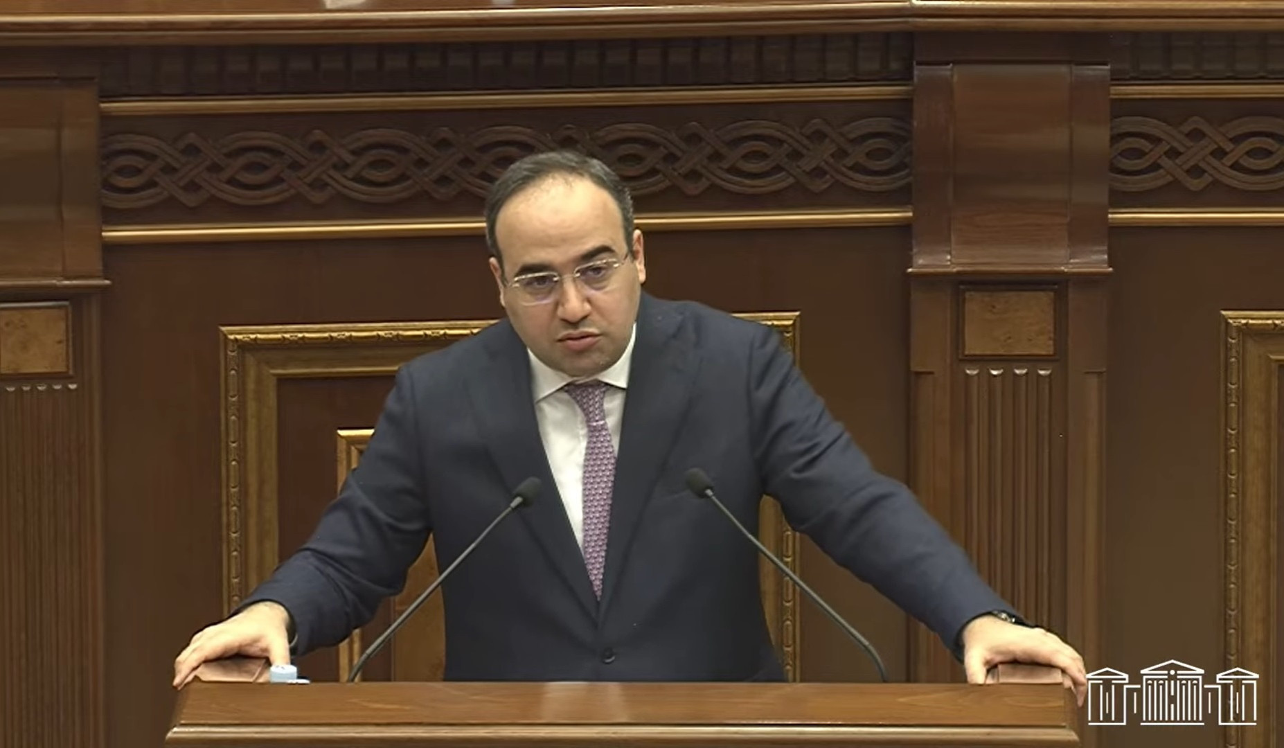 Վարչապետի որոշմամբ Դավիթ Խաչատրյանն ազատվել է աշխատանքի և սոցիալական հարցերի նախարարի տեղակալի պաշտոնից