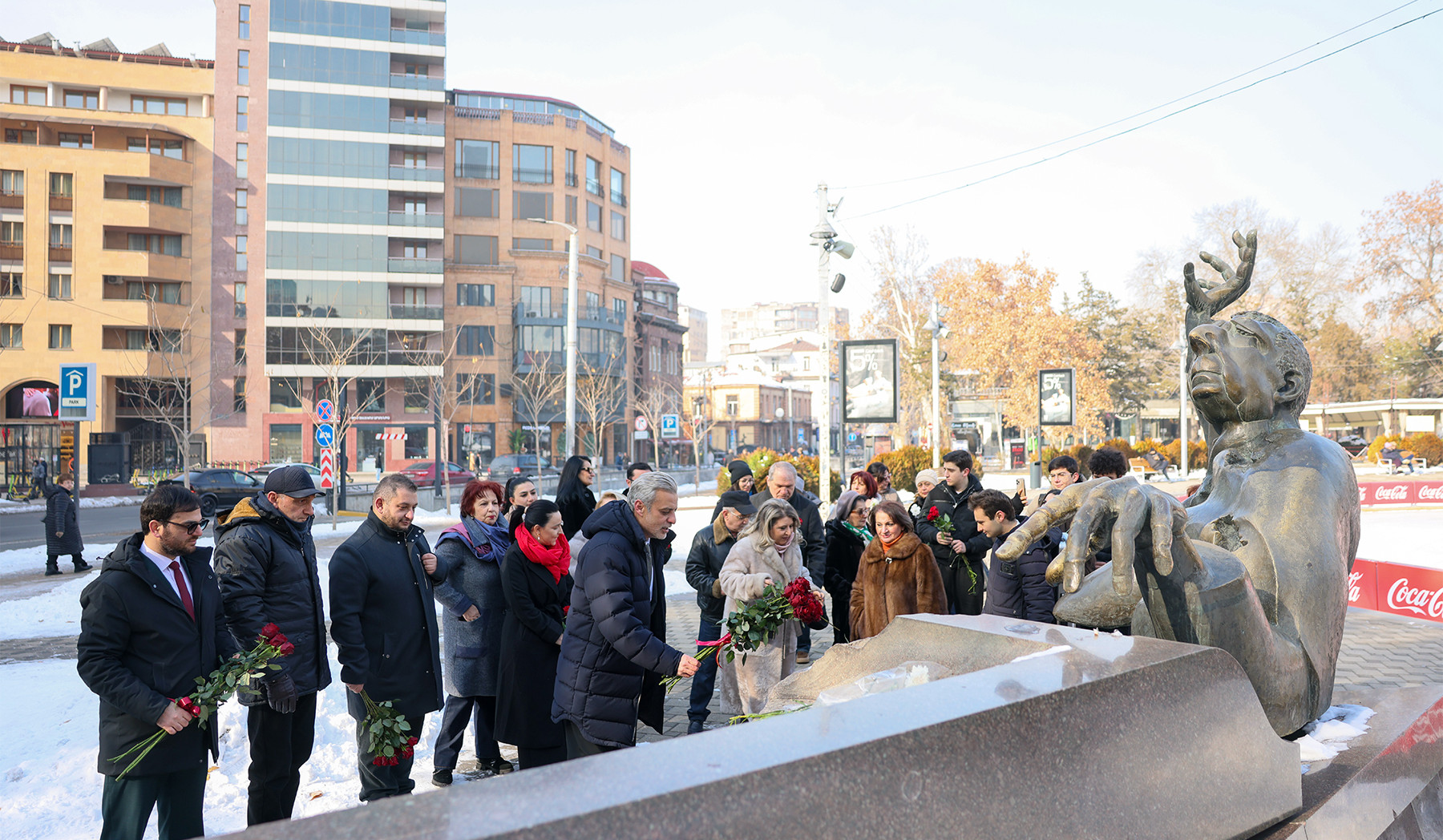 Առնո Բաբաջանյան-105. ծաղիկներ են խոնարհվել և հարգանքի տուրք մատուցվել մեծանուն կոմպոզիտորի հիշատակին