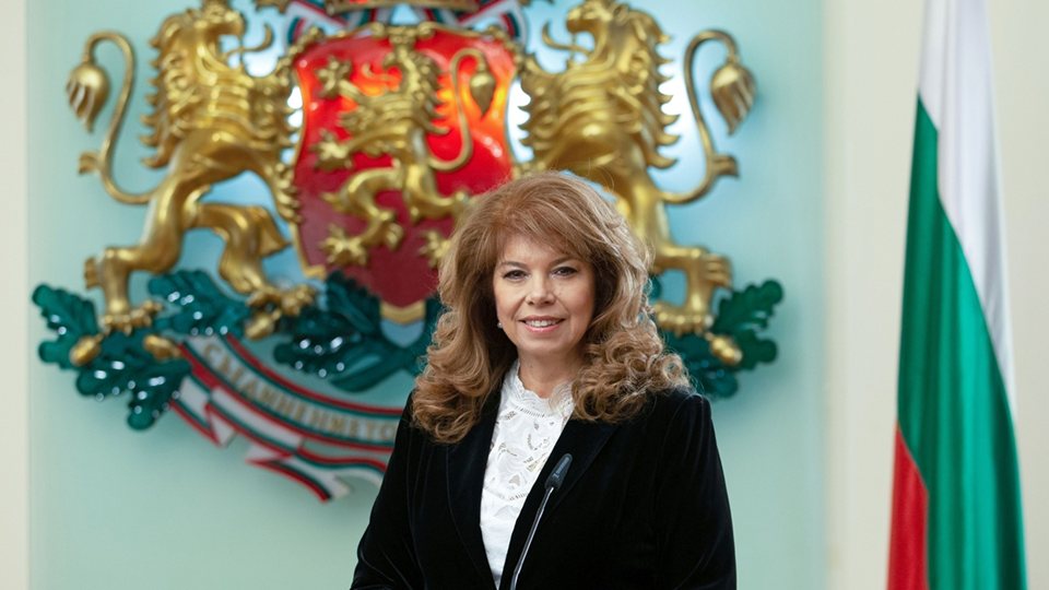 Բուլղարիայի առաջին կին նախագահը ստանձնել է պաշտոնը
