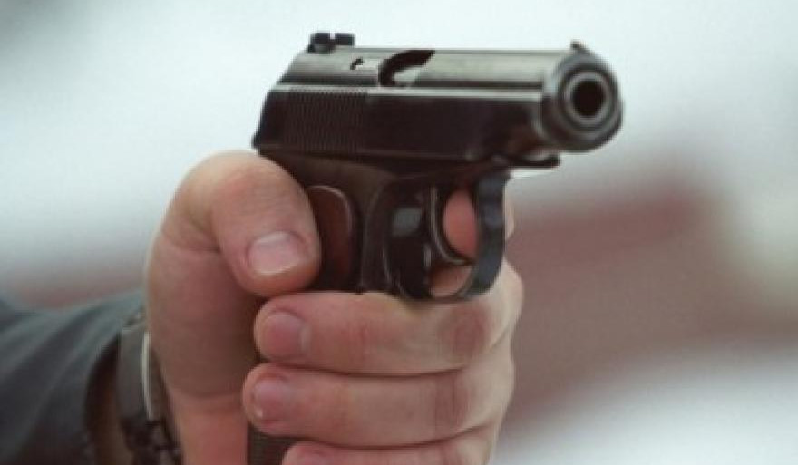 Ծեծել էր օտարերկրյա քաղաքացի մի կնոջ, զենքի սպառնալիքով նրան զրկել ազատությունից․ համայնքային ոստիկանների բացահայտումը