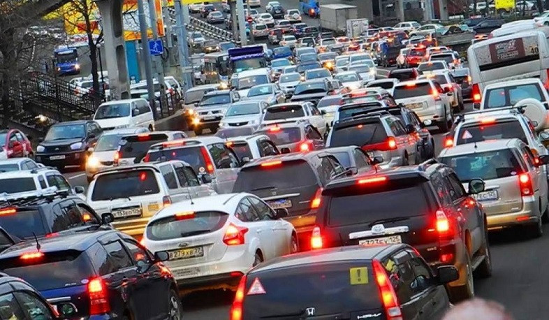 Ինչ տարբերակներ են քննարկում Կառավարությունն ու Երևանի քաղաքապետարանը խցանումները նվազեցնելու ուղղությամբ