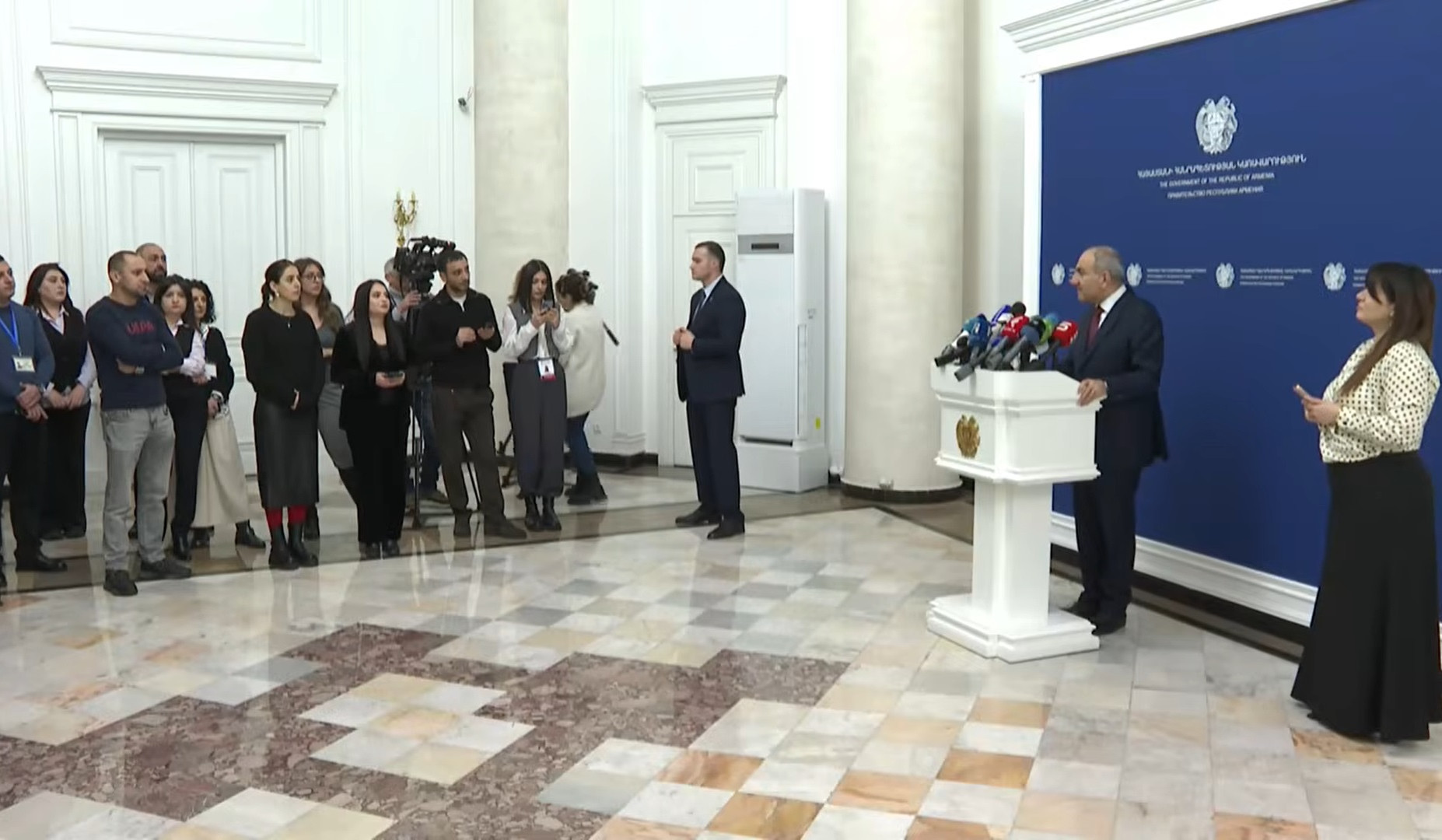 «Հայկական ժամանակն» է գումար տվել, ոչ թե «Հայկական ժամանակին» են գումար տվել. Փաշինյանը՝ օրաթերթը ֆինանսավորելու մասին