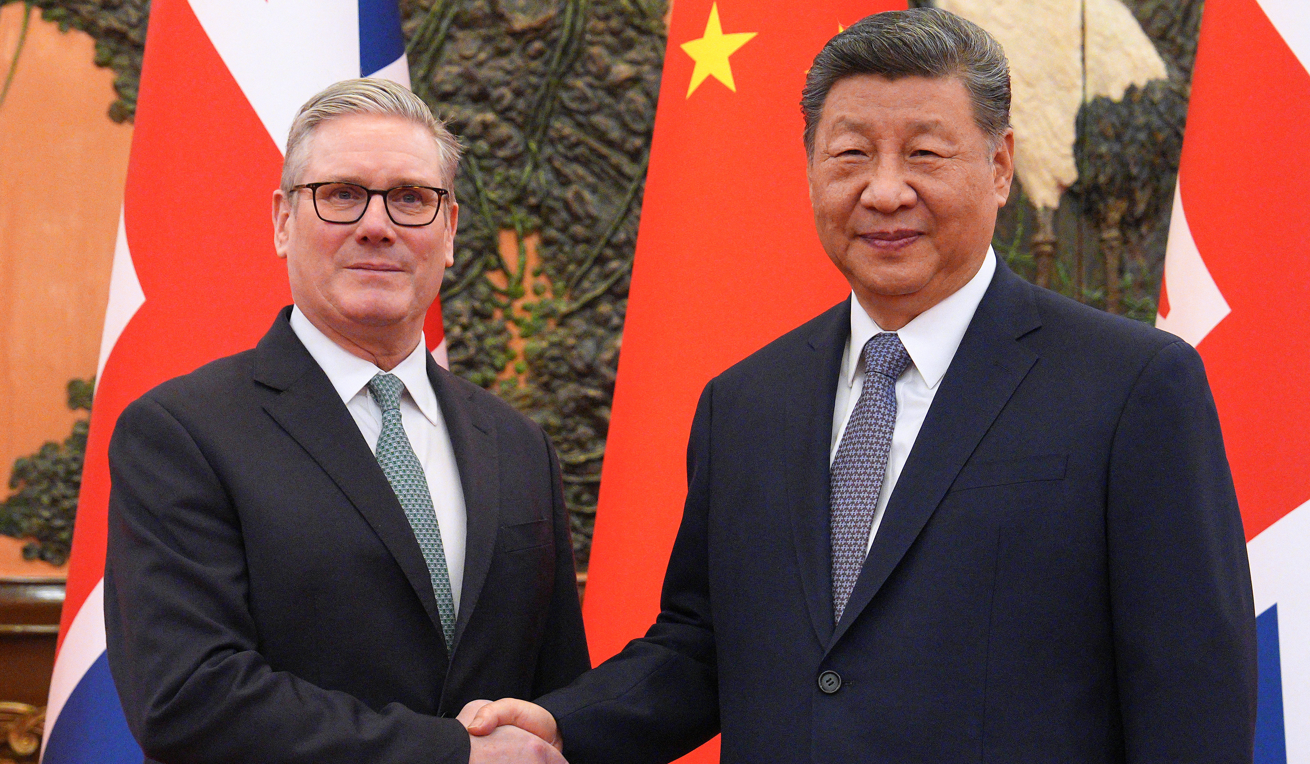 Xi says China ready to develop long-term strategic partnership with Britain