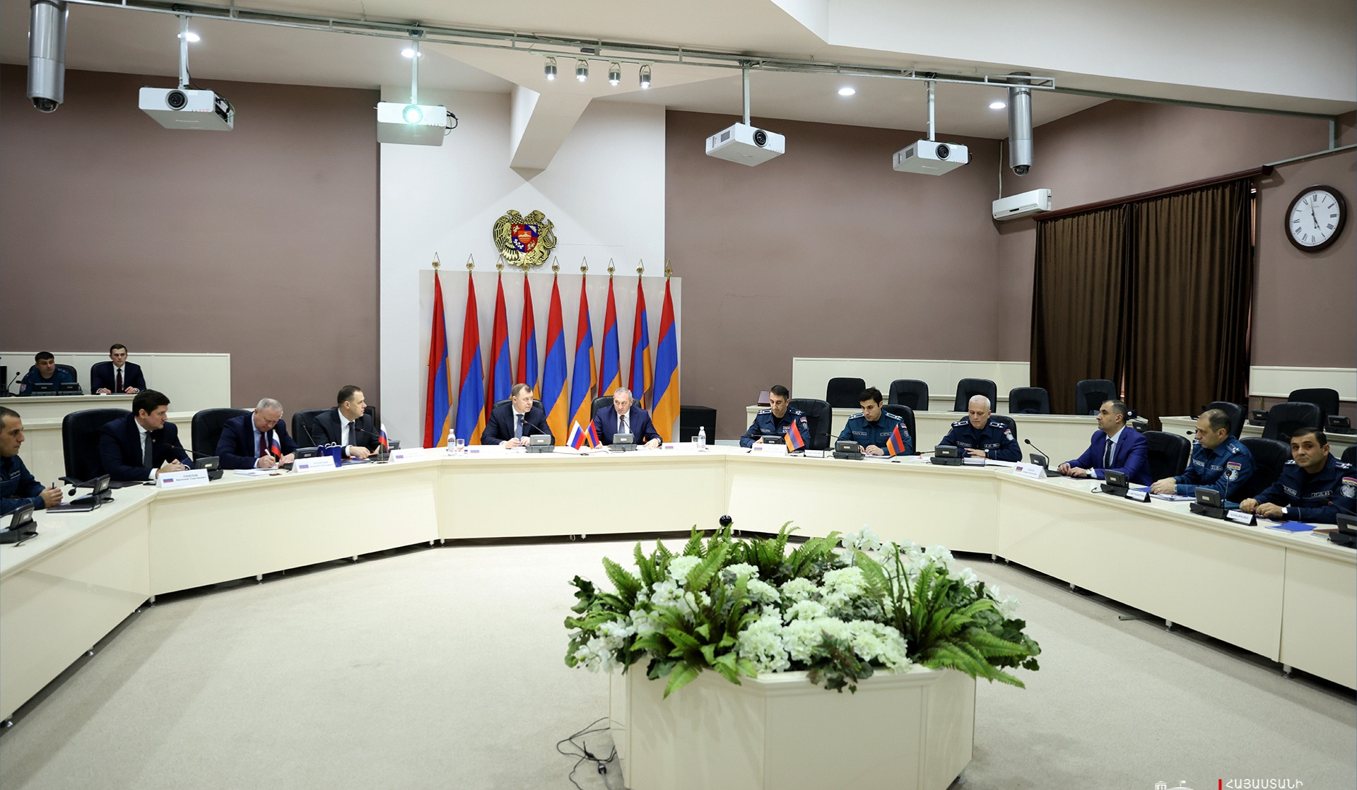 Վերահաստատվել է համագործակցության շարունակականությունը․ Արամ Ղազարյանն ընդունել է Վյաչեսլավ Բուտկոյի գլխավորած պատվիրակությանը