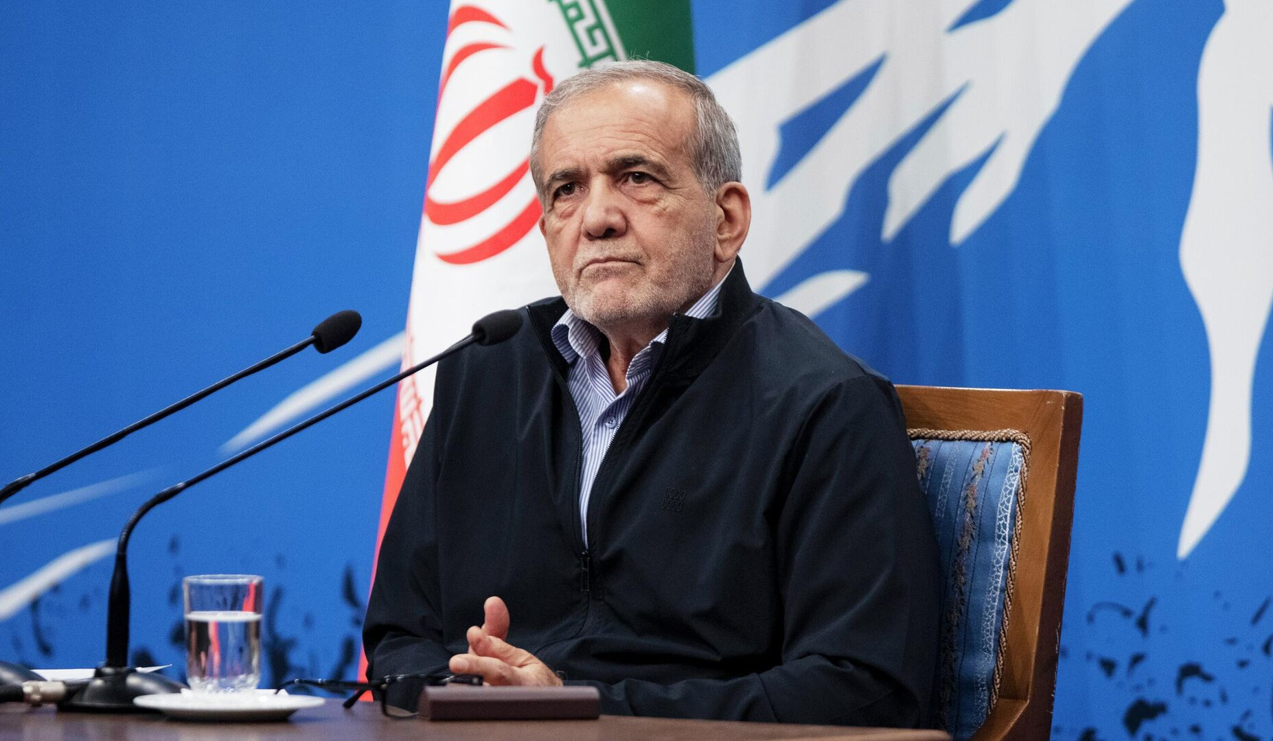 Мы должны пересмотреть свое поведение и действия по отношению к гражданам, чтобы не давать иностранным силам повода для вмешательства: Пезешкиан