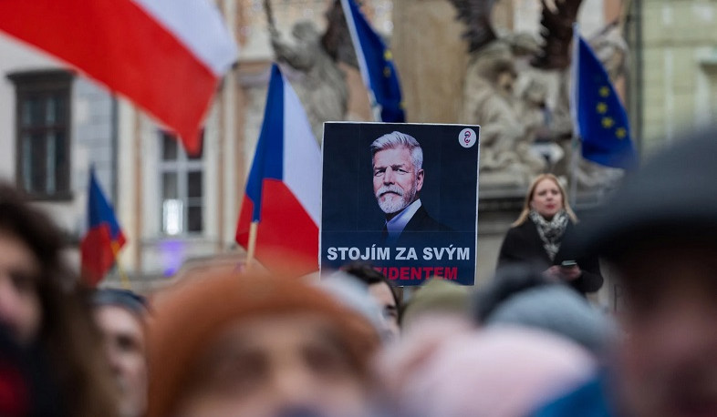 Չեխերն աջակցել են իրենց նախագահին վարչապետի հետ կոնֆլիկտում