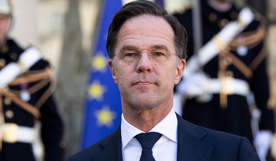 После подписания мирного соглашения между Москвой и Киевом будут размещены западные силы, которые обеспечат безопасность Украины: Рютте