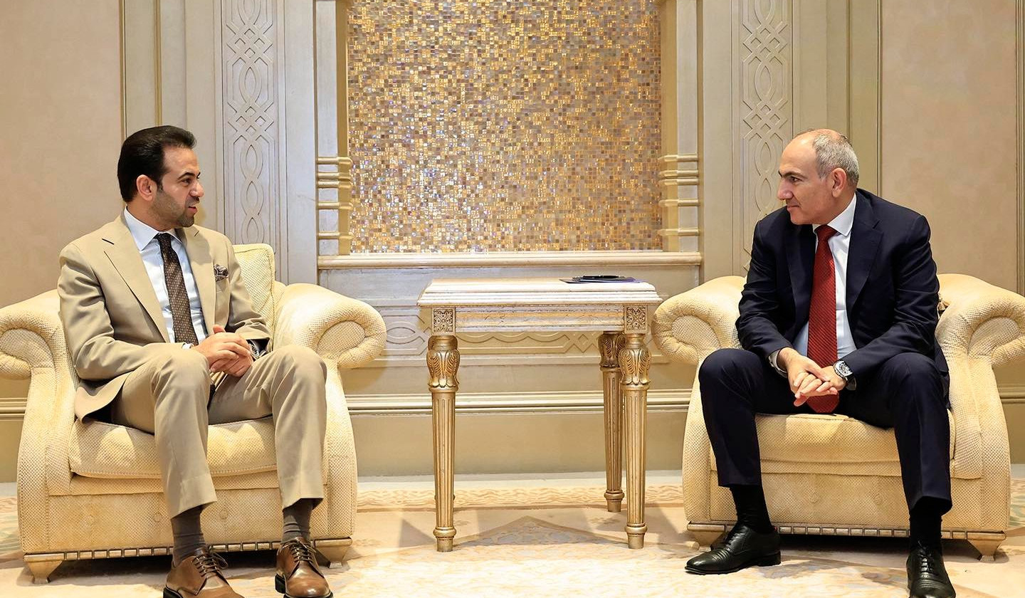 Աբու Դաբիում Նիկոլ Փաշինյանը հանդիպում է ունեցել «Զայեդ» մրցանակաբաշխության գլխավոր քարտուղարի հետ