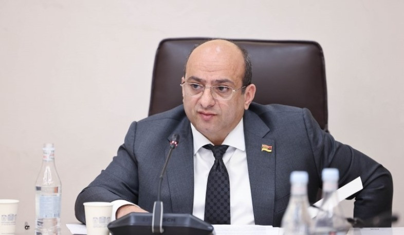 Ավագանու անդամը հրաժարականի մասին իր դիմումը կարող է հետ վերցնել այն ներկայացնելու օրվանից հետո` երեք աշխատանքային օրվա ընթացքում. լրացում օրենքներում