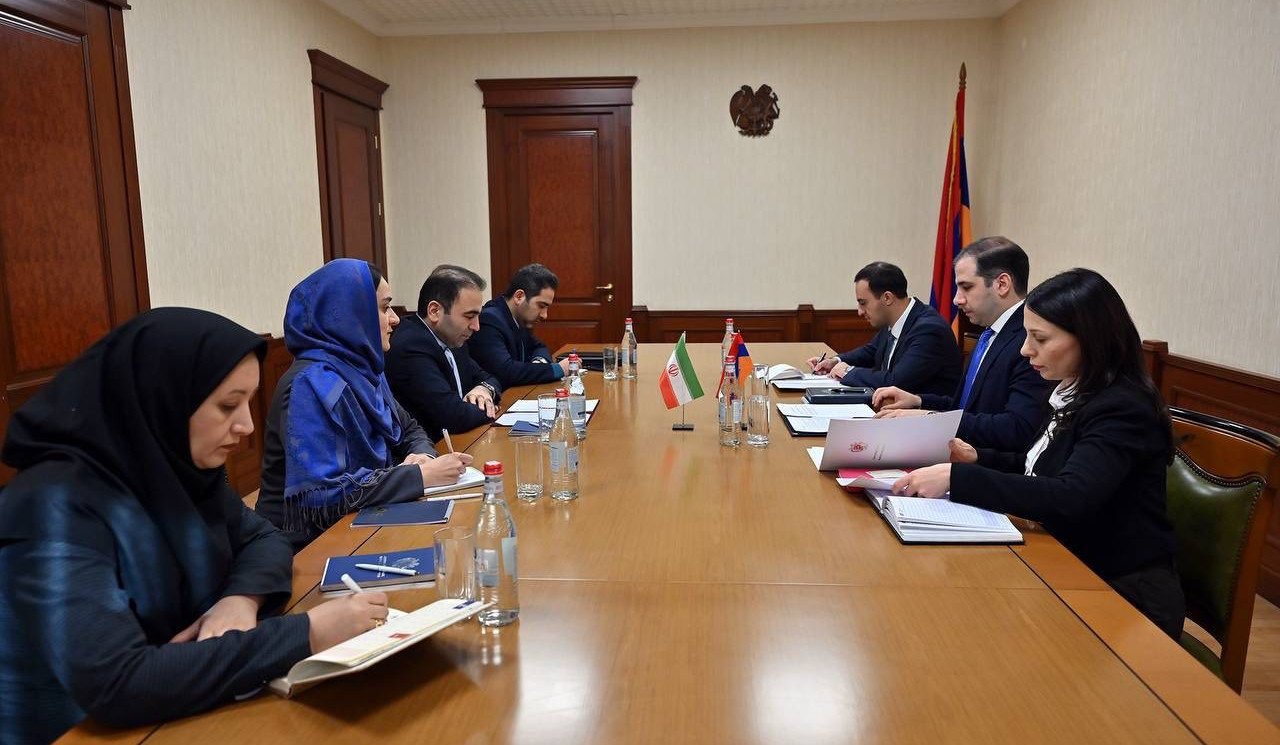 Նախատեսվում է առաջիկա տարվա ընթացքում ՀՀ-ԻԻՀ սահմանն ամբողջությամբ վերազինել նոր սարքավորումներով. ՊԵԿ նախագահն ընդունել է Իրանի դեսպանին