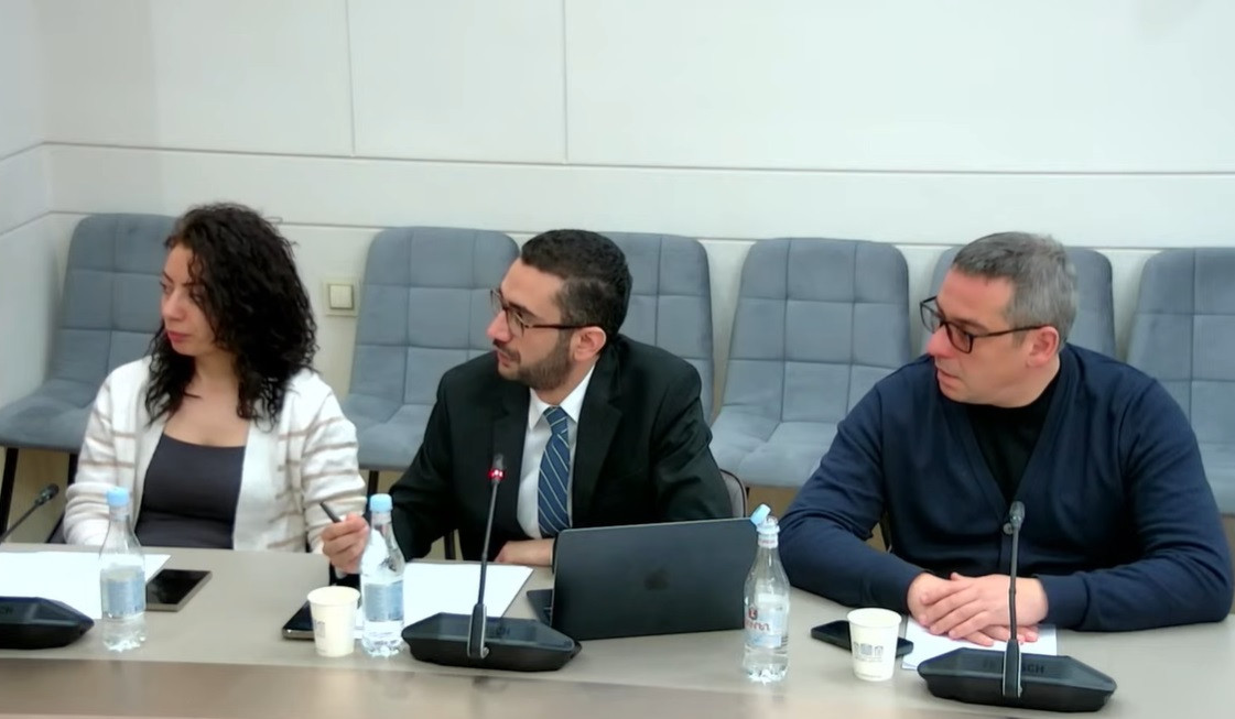 Երբ «Արմեդ»-ում կարձանագրվի, որ անձը ունի խնդիր, մեքենա վարելու իրավունքը ինքնաշխատ կդադարեցվի. ՆԳ փոխնախարար