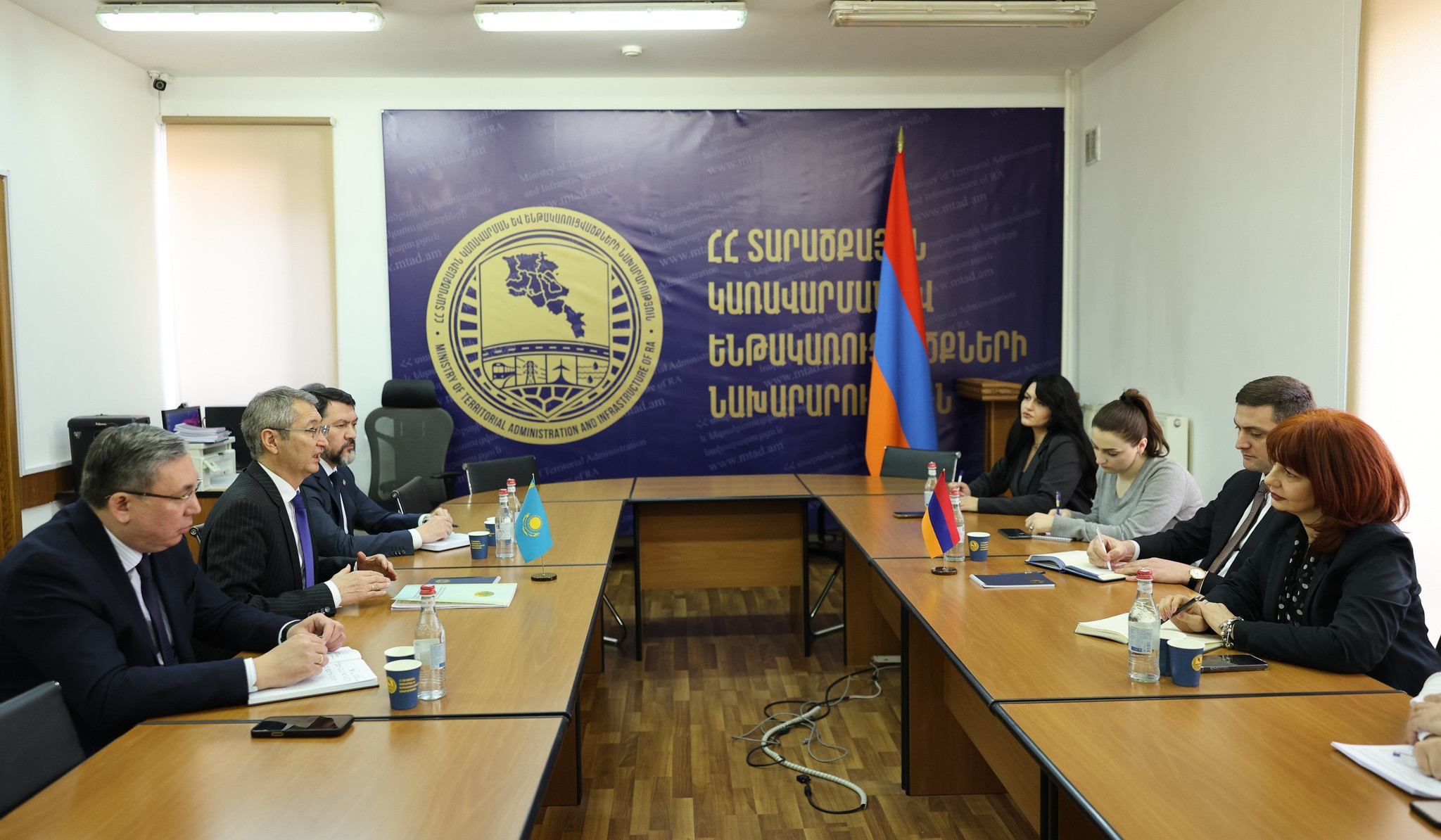 Քննարկվել են Հայաստան-Ղազախստան ուղիղ չվերթերի վերականգնման հարցեր
