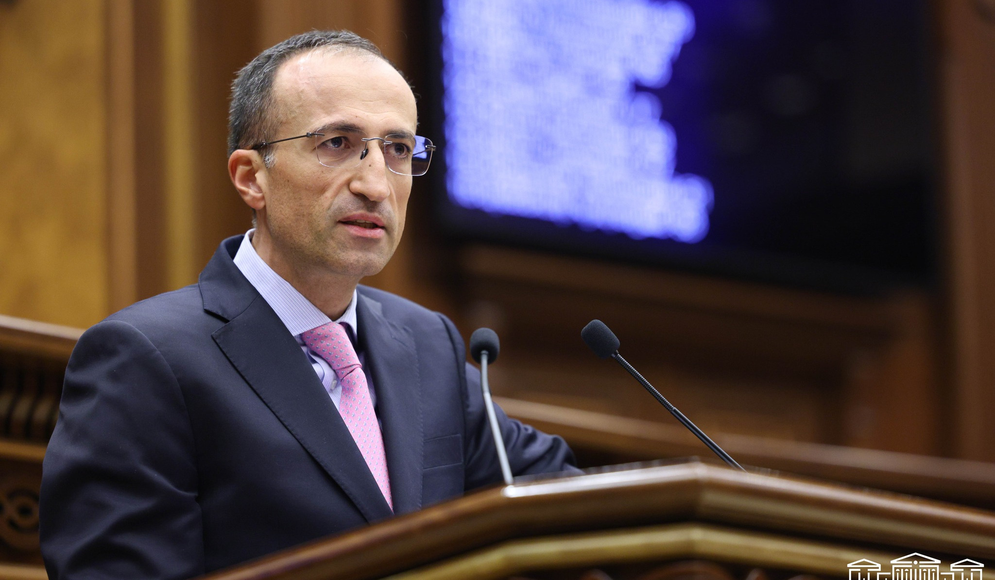 ԱԺ-ն ամբողջությամբ ընդունեց հաշմանդամություն ունեցող անձանց իրավունքների լիարժեք իրացմանն ուղղված նախագիծը