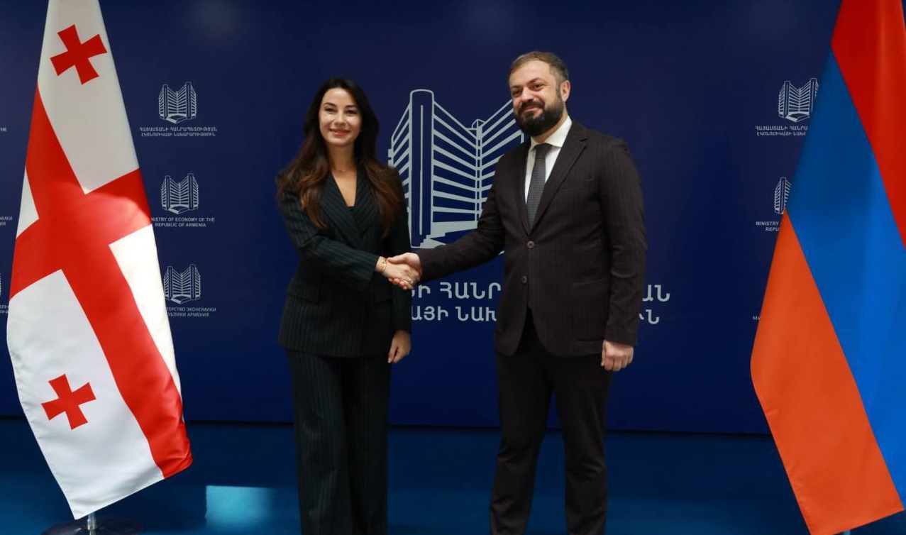 Gevorq Papoyan və Gürcüstanın iqtisadiyyat və davamlı inkişaf naziri yüklərin maneəsiz tranziti, turizm sektorunun inkişafı ilə bağlı məsələləri müzakirə ediblər