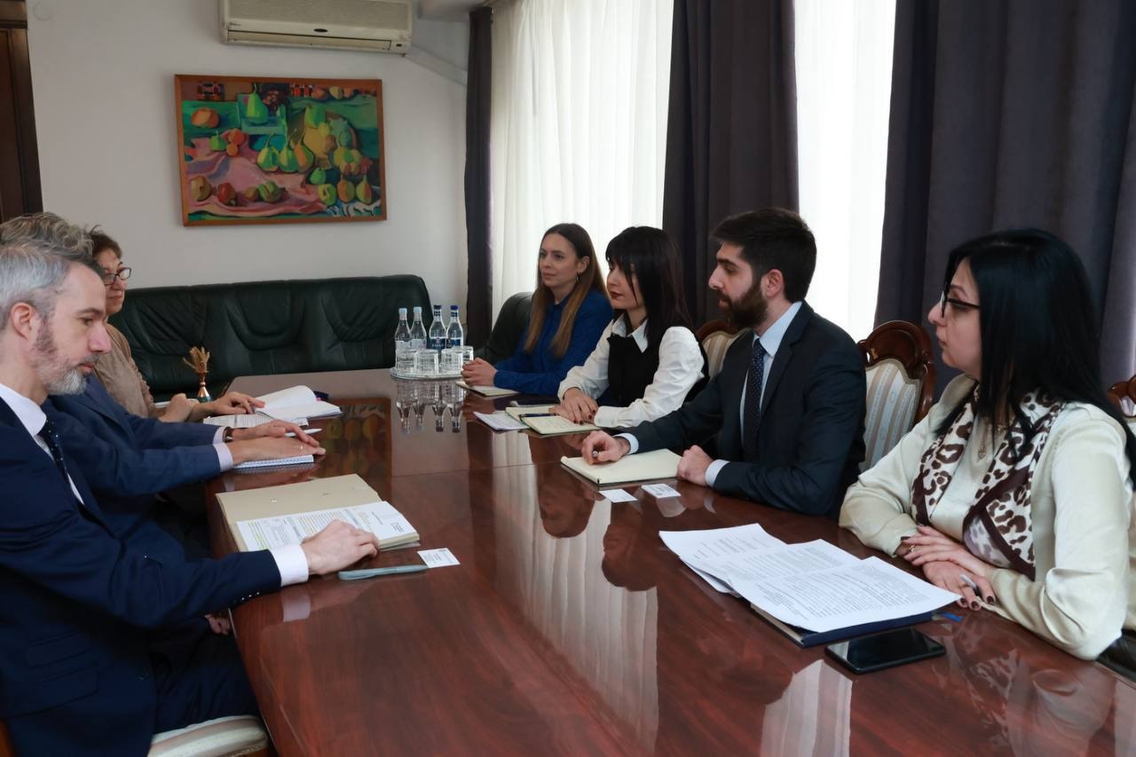 Arman Xocoyan və ADA-nın baş direktoru əməkdaşlığın dərinləşdirilməsi və genişləndirilməsi üçün perspektivli istiqamətlər barədə fikir mübadiləsi aparıblar