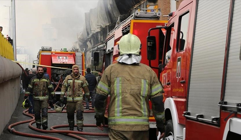 По меньшей мере четыре человека погибли в результате крушения вертолета в иранской провинции Исфахан