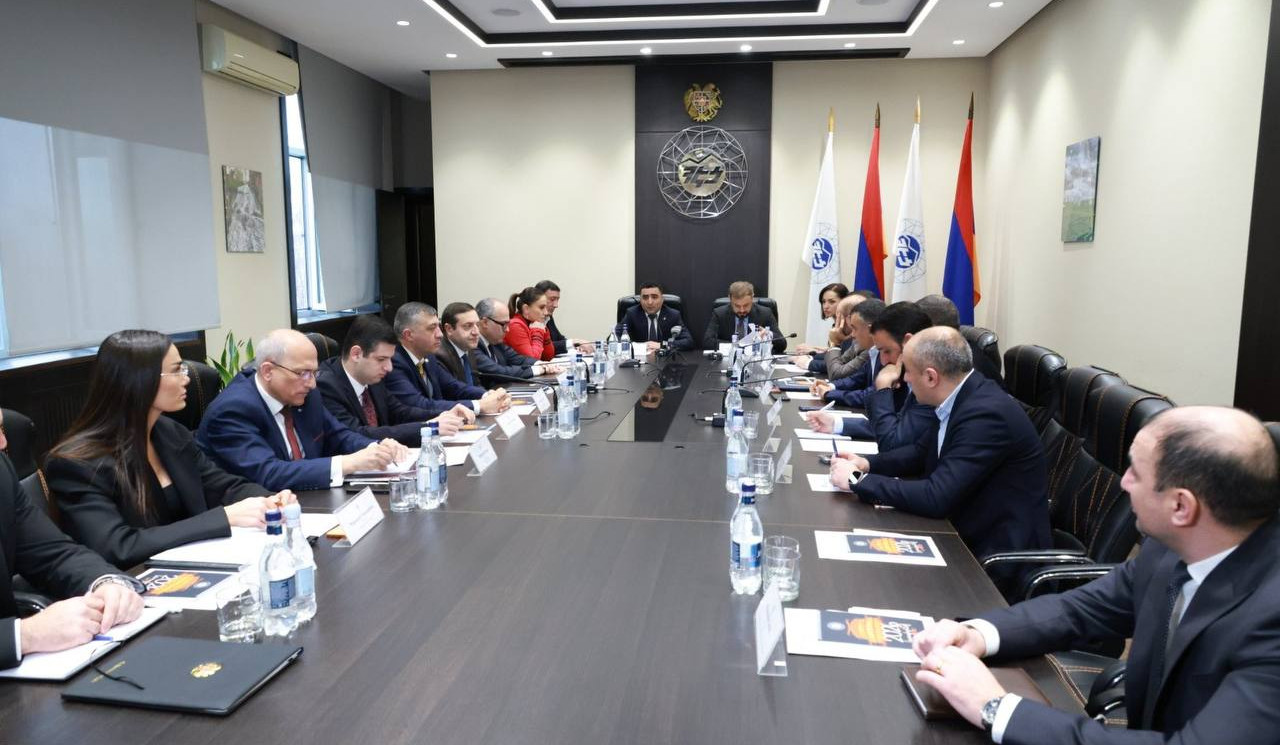 ՀԷՑ-ում քննարկվել են էլեկտրամատակարարման ցանցերի մոնտաժման և միացման փուլերում առաջացող խնդիրները