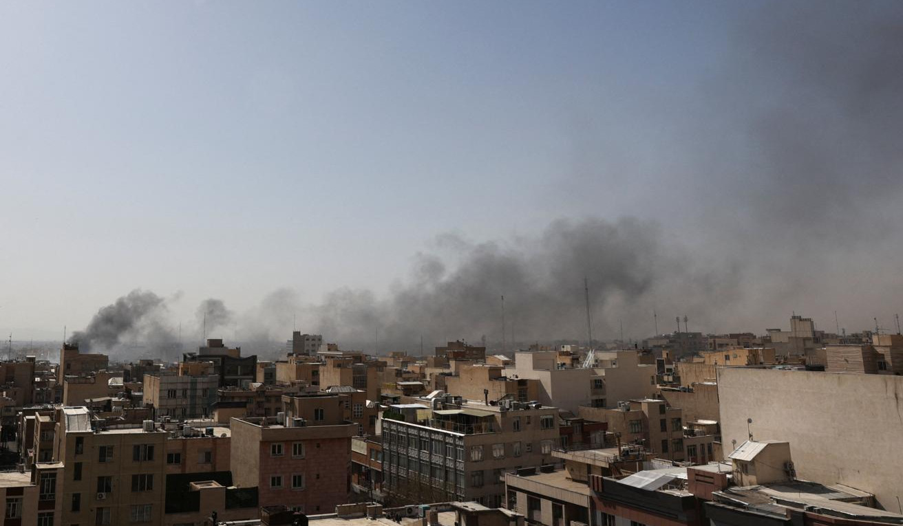 В Иране число погибших школьников достигло 57