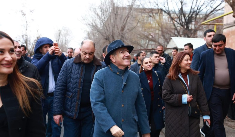 Սիրում եմ բոլորիդ, սիրելի քաղաքացիներ․ վարչապետ