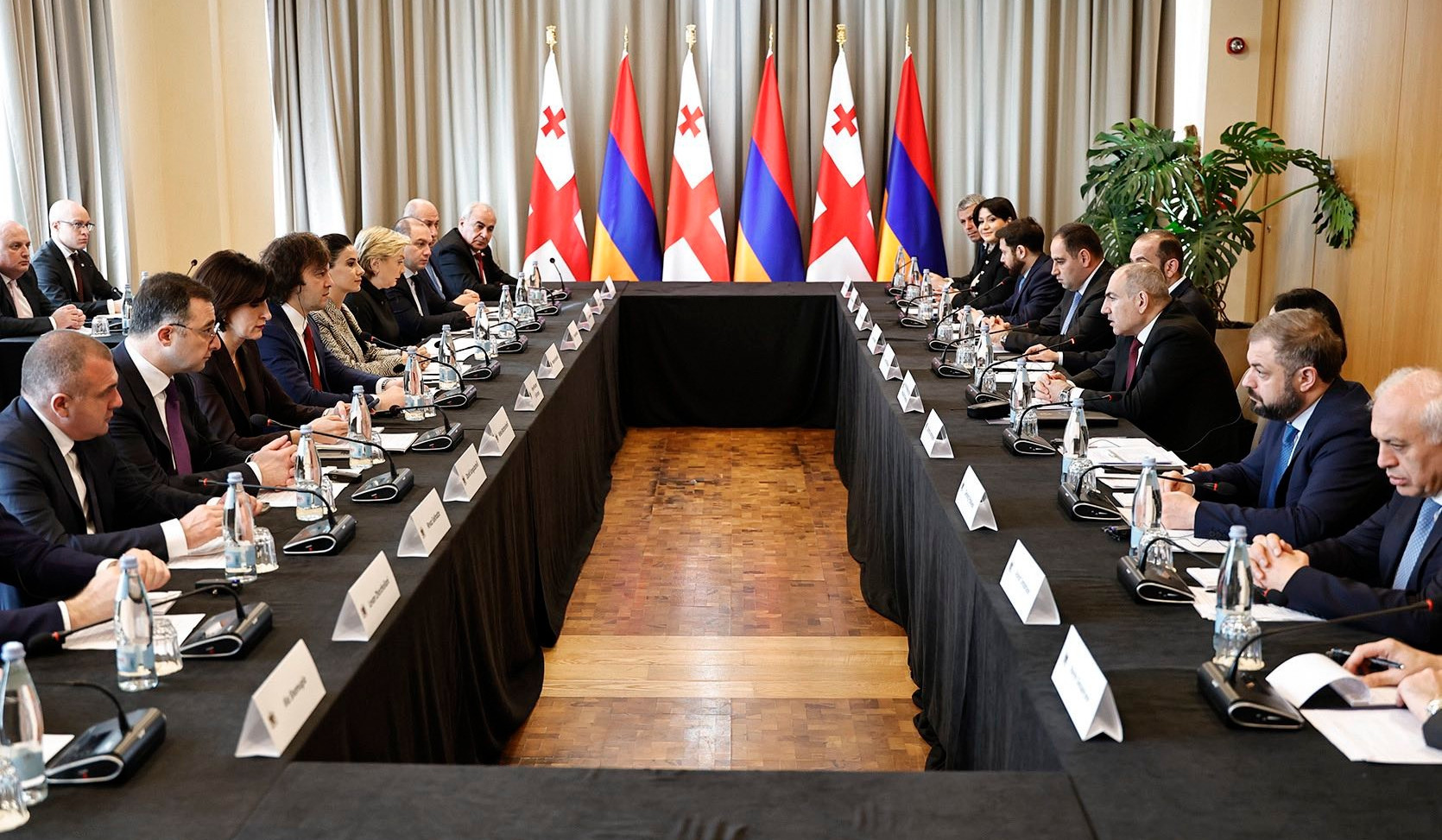 Մեկնարկել է Հայաստանի և Վրաստանի միջև տնտեսական համագործակցության միջկառավարական հանձնաժողովի նիստը