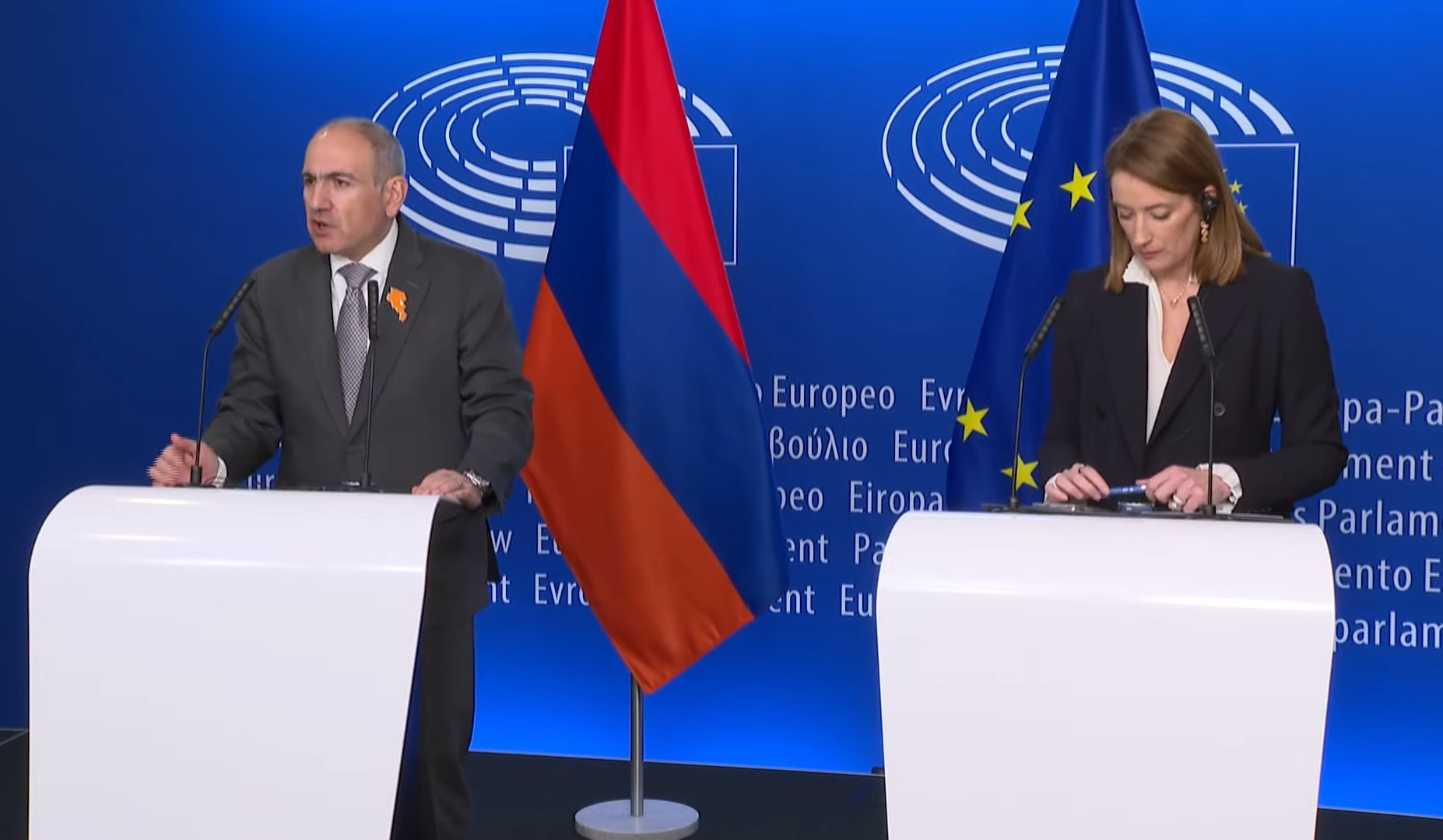 Армия для Армении не инструмент безопасности, а резерв: Пашинян