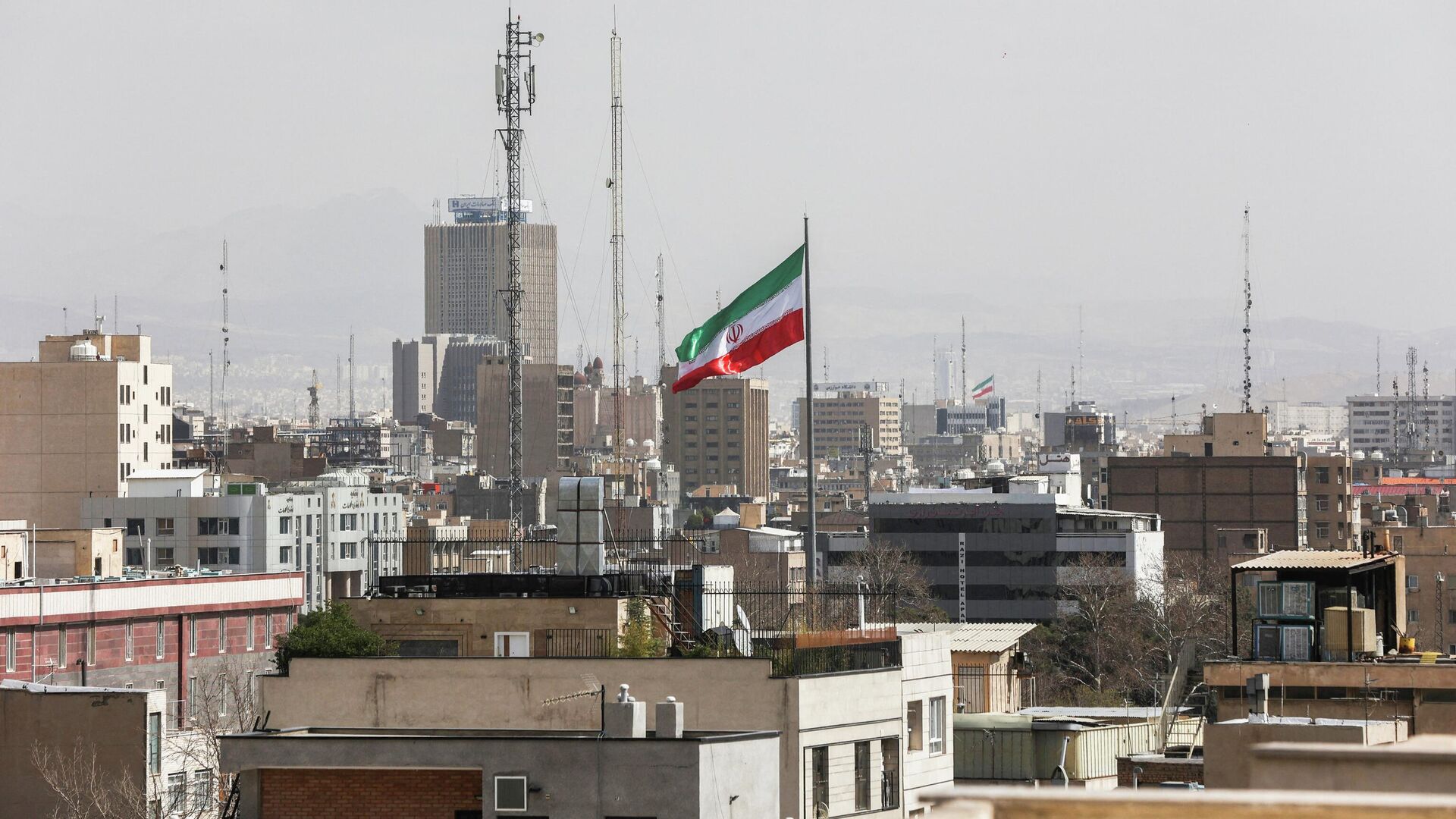 Число погибших среди гражданского населения в Иране достигло 1348 человек