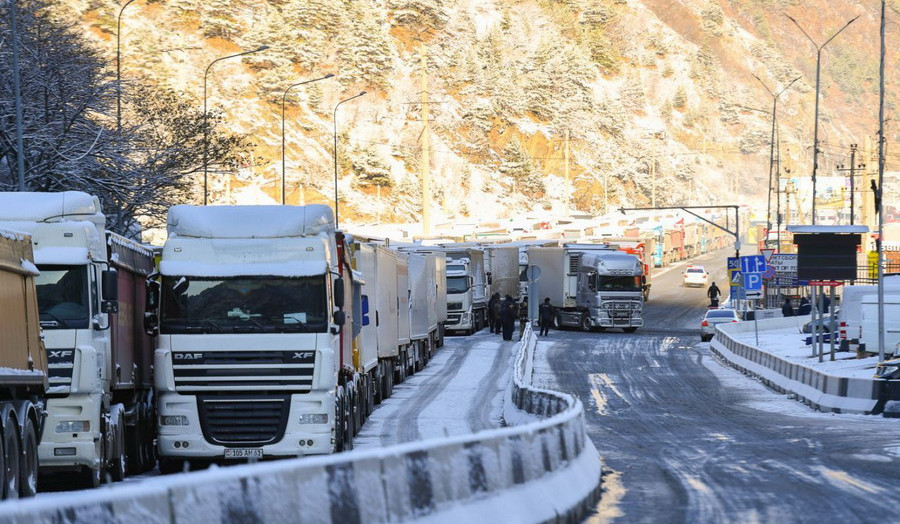 Ստեփանծմինդա-Լարս ավտոճանապարհը փակ է կցորդով բեռնատարների համար