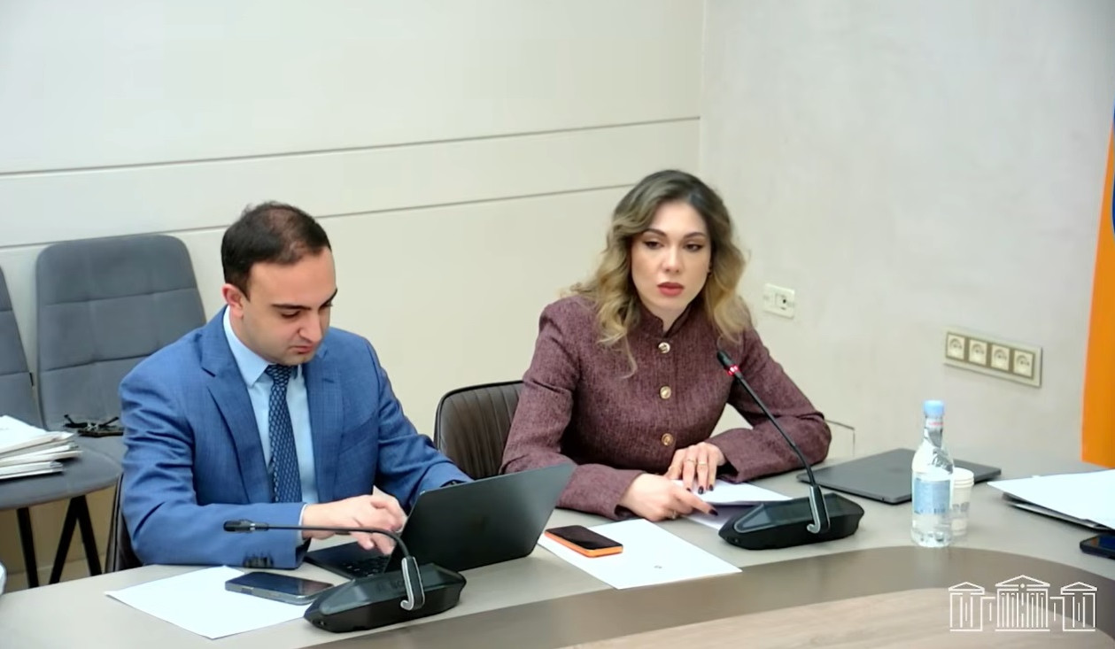 Կվերացվի ծանուցումները, այլ բնույթի փաստաթղթային հրապարակումներից բխող տեղեկատվությունը որոշակի տպաքանակ ունեցող մամուլում հրապարակելու պարտադիր պահանջը