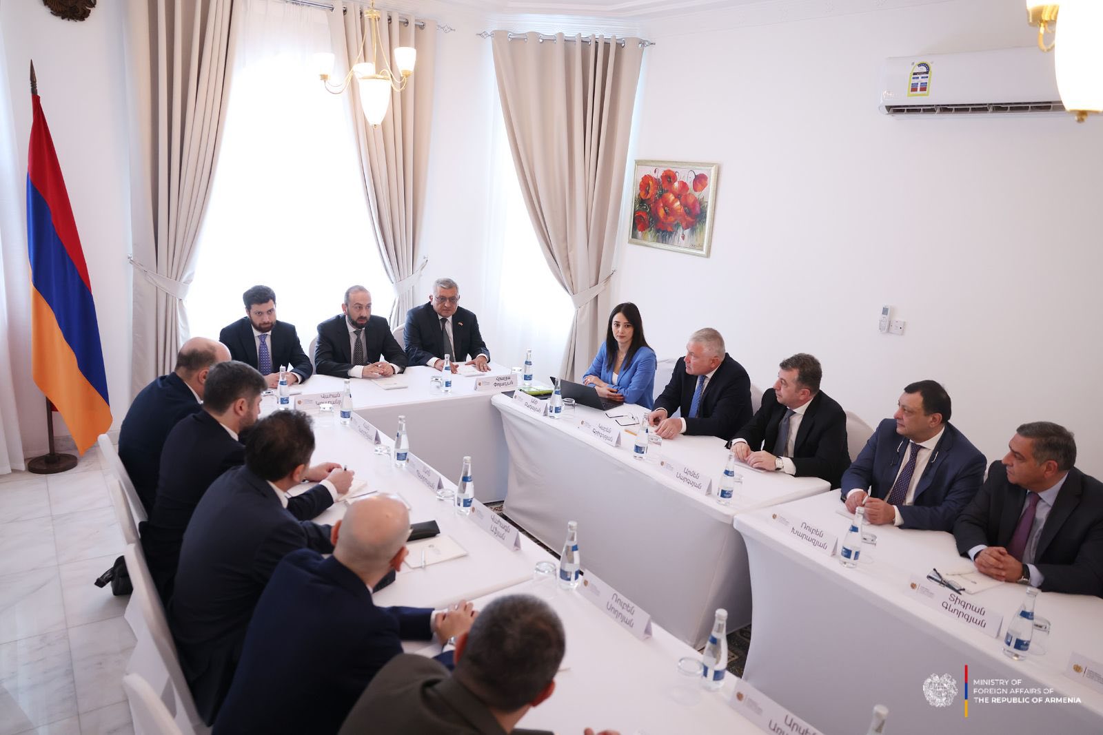 Արարատ Միրզոյանի գլխավորությամբ հավաքին արաբական երկրներում ՀՀ դեսպանները ներկայացրել են հավատարմագրման երկրներում առկա իրողություններն ու առանձնահատկությունները