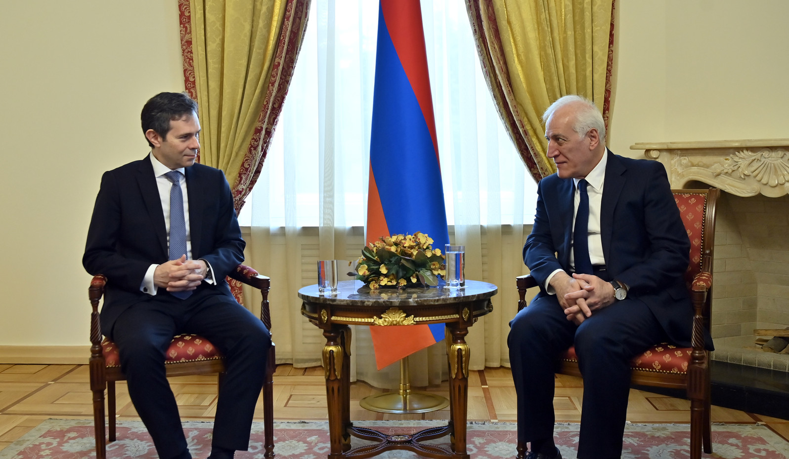 Հայաստան-Հունաստան համագործակցությունը զարգանում է կայուն և հետևողական կերպով՝ անկախ արտաքին հանգամանքներից․ ՀՀ նախագահը հյուրընկալել է  դեսպանին