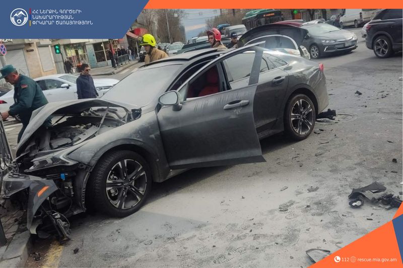 Բախվել են Kia և Chevrolet մակնիշների ավտոմեքենաներ․ կան տուժածներ