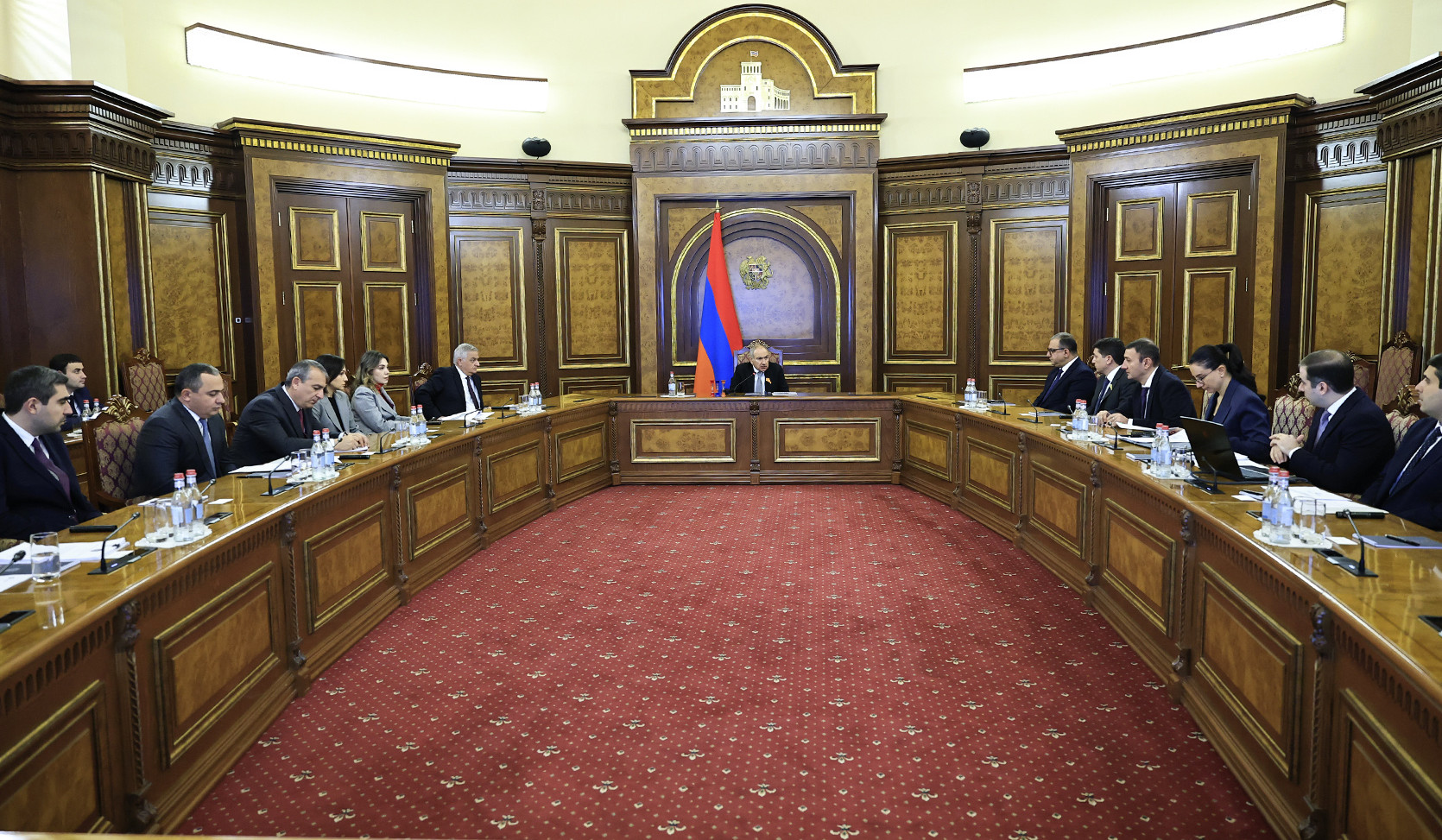 Վարչապետի գլխավորությամբ քննարկվել են հարկային քաղաքականության բարեփոխումներին ուղղված հարցեր