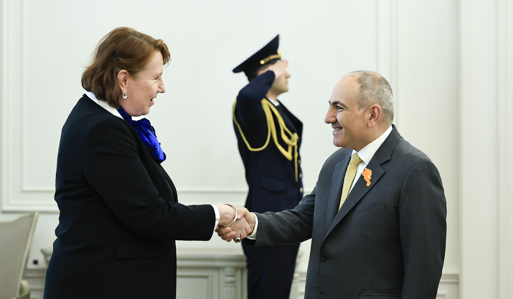 Премьер-министр Армении и новоназначенная глава гражданской миссии ЕС обсудили установление мира между Арменией и Азербайджаном