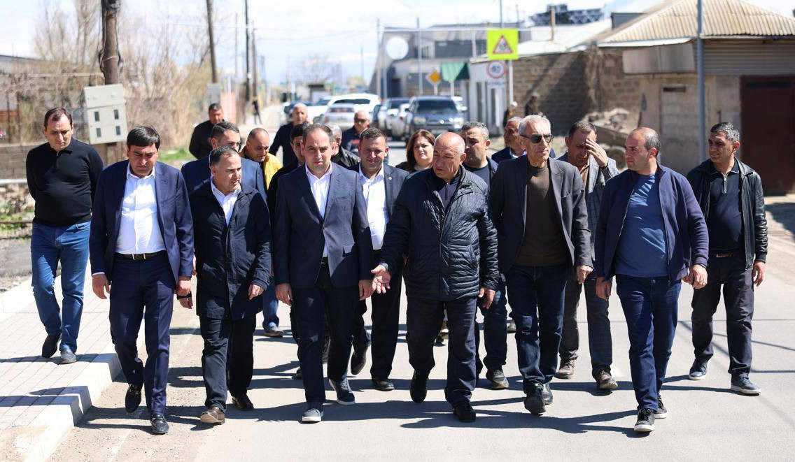 Դավիթ Խուդաթյանը ծանոթացել է Արմավիրի մարզում իրականացվող շինարարական ծրագրերի ընթացքին