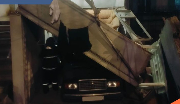 Փլուզում՝ Երևանում․ փրկարարները տնից տարհանել են 13 բնակչի