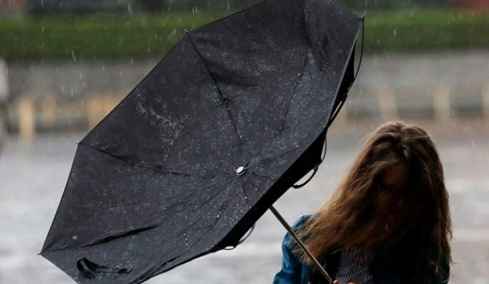 Եղե՛ք զգոն, սպասվում է քամու ուժգնացում՝ 24-27 մ/վ արագությամբ․ Ազիզյանը մանրամասնել է՝ ինչ անել