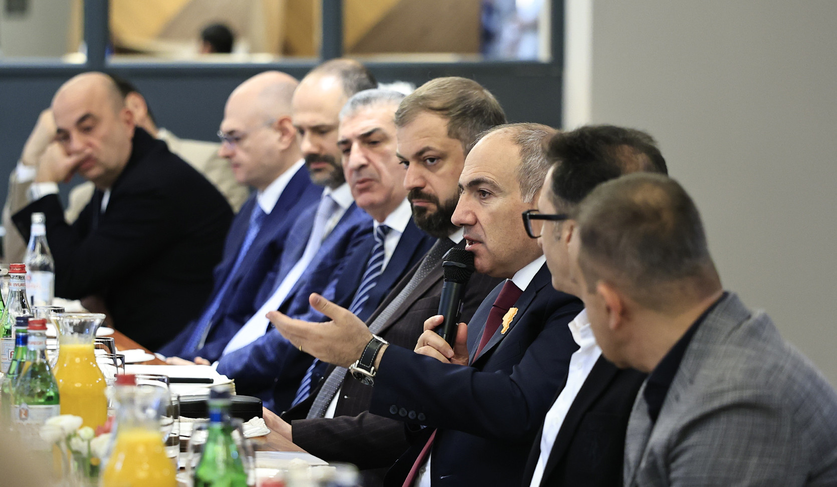 Մեր նախընտրական ծրագրում ներառել ենք տարեկան առնվազն 25 հազար աշխատատեղ ստեղծելու հարցը. Փաշինյան