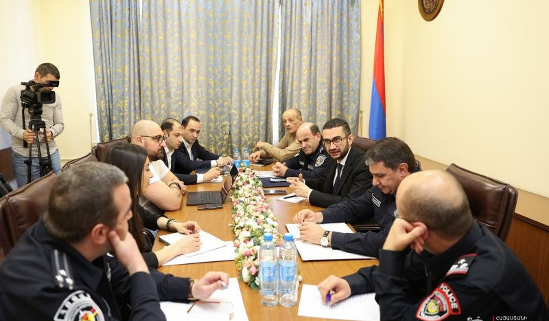 ՆԳ նախարարությունում քննարկվել են Road Control հավելվածի կատարելագործմանն ուղղված լուծումները