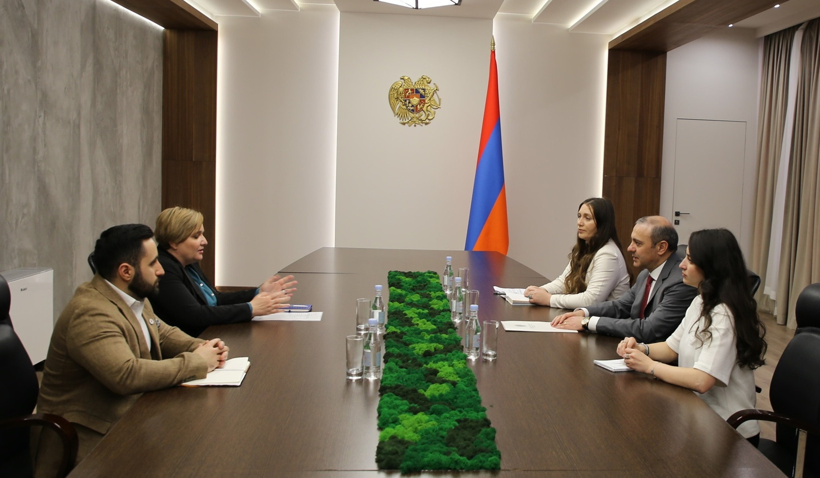 ԱԽ քարտուղարը և ԿԽՄԿ պատվիրակության ղեկավարը քննարկել են համագործակցության ծրագրերը