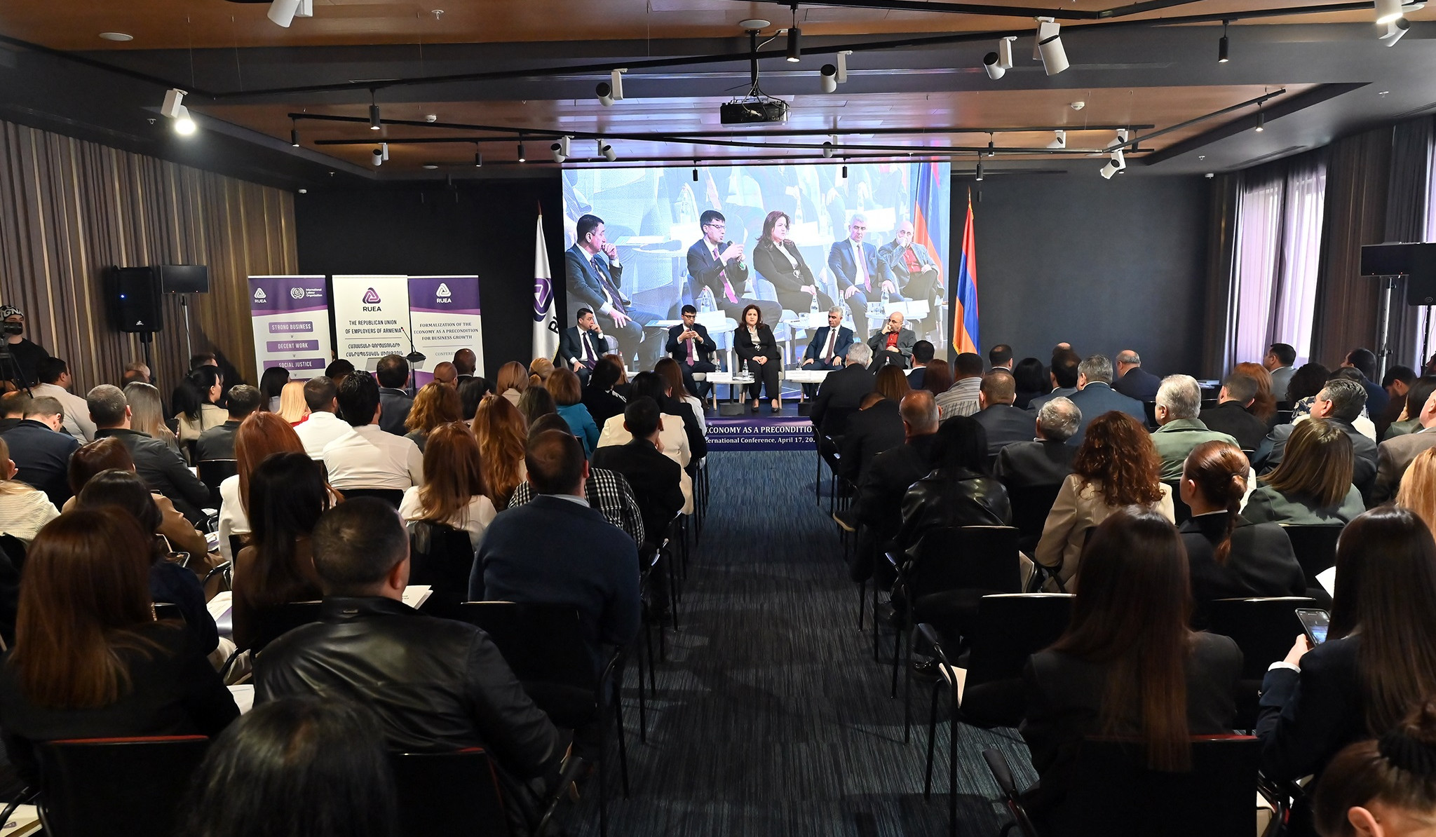 Տնտեսության ֆորմալացումը՝ որպես բիզնեսի աճի նախապայման․ համաժողովին մասնակցել է նաև ՊԵԿ նախագահի առաջին տեղակալը