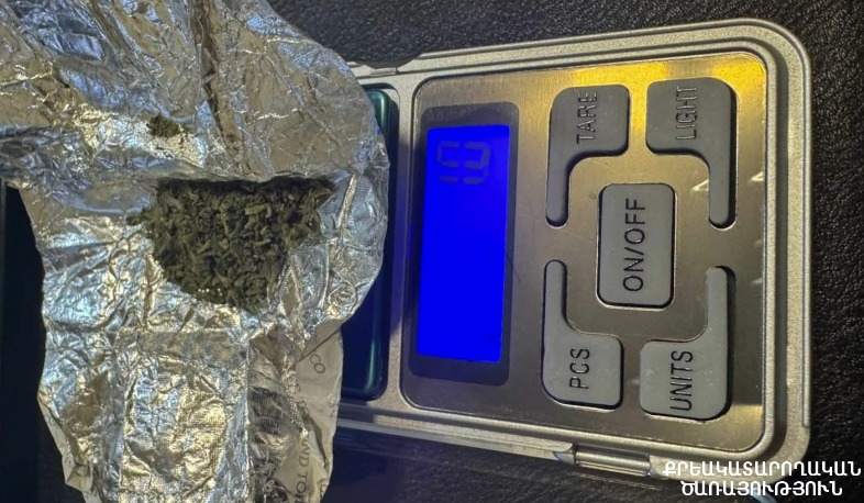 ՔԿՀ տեսակցության գնացած քաղաքացու մոտից թմրամիջոցի նմանվող զանգված է հայտնաբերվել