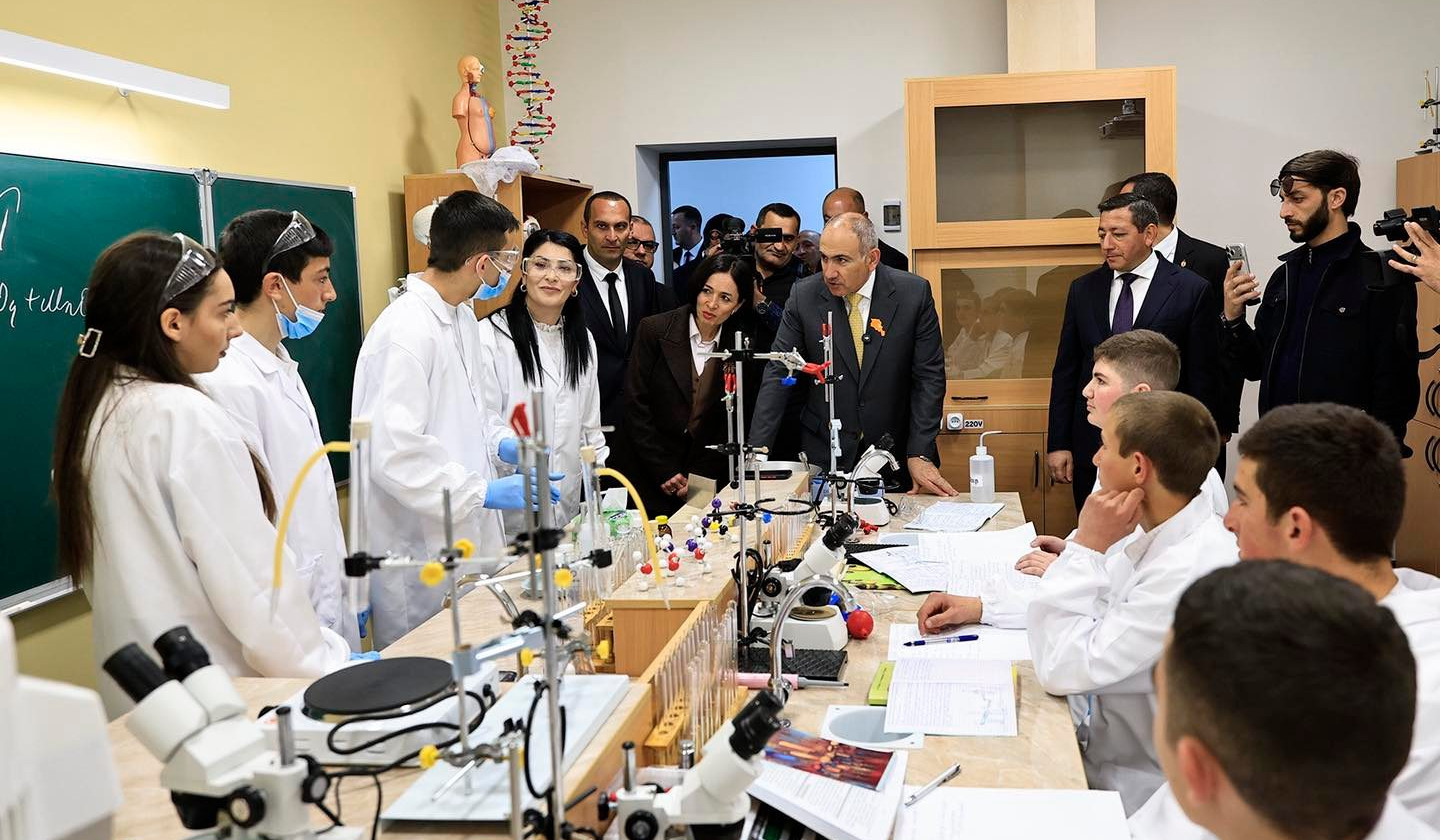 Ամեն ինչ առկա է, որպեսզի լավ սովորեք՝ ձեր հետագա լավ կյանքն ապահովելու համար. վարչապետը՝ դպրոցականներին