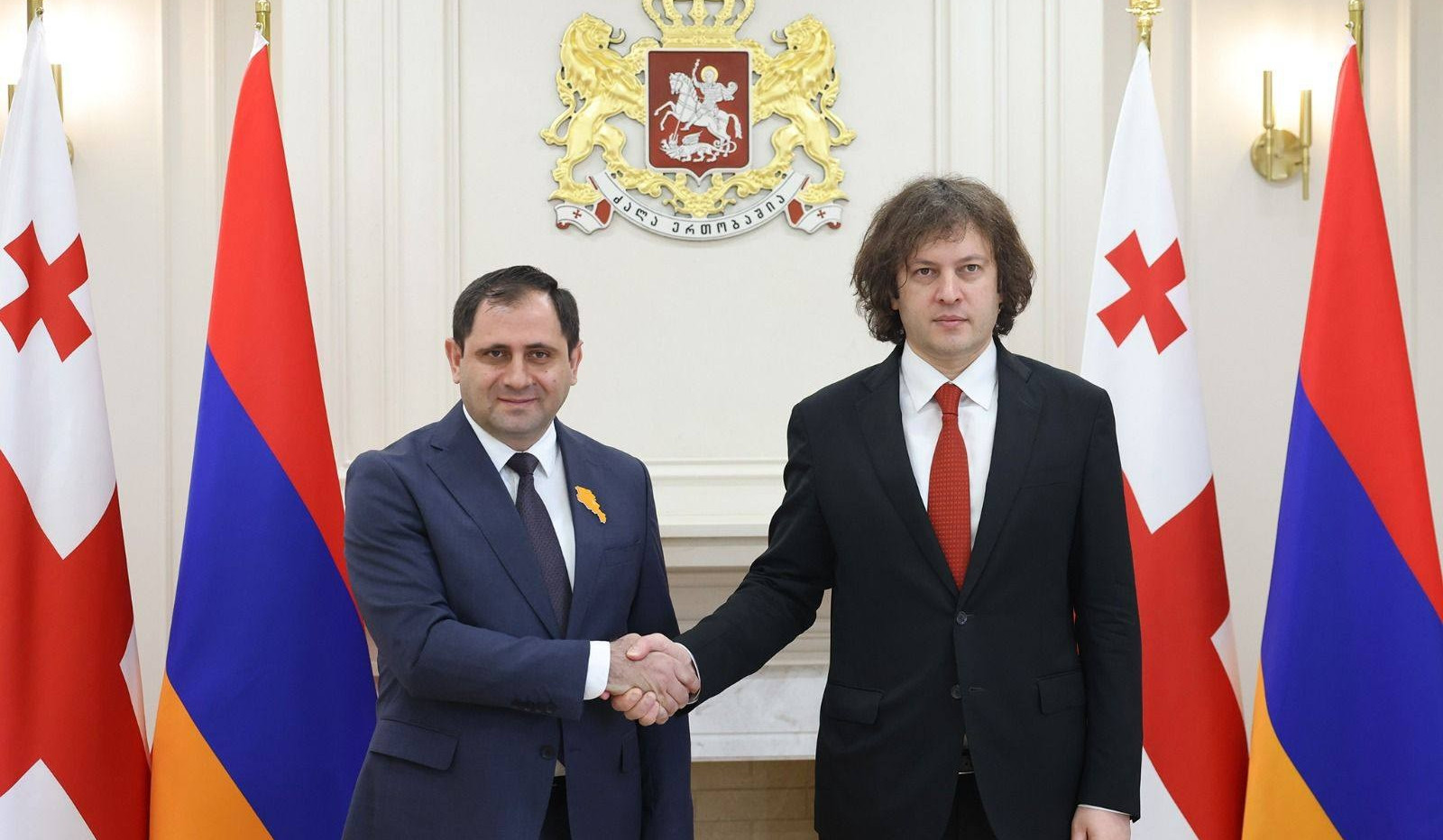 Պապիկյանն ու Կոբախիձեն անդրադարձել են տարածաշրջանային անվտանգությանն առնչվող հարցերի