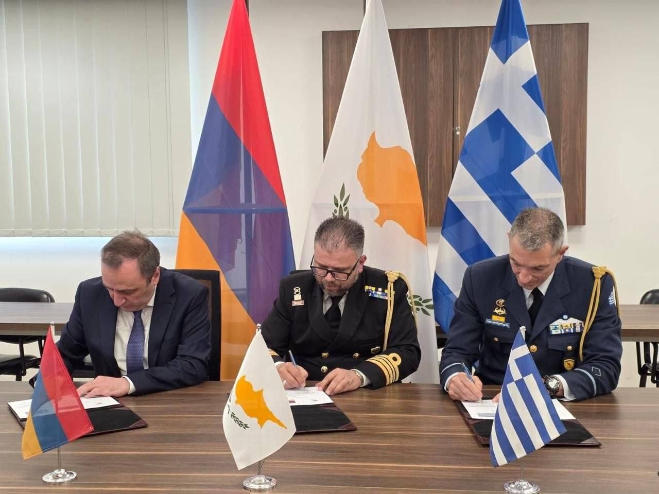 Ermənistan və Kipr arasında müdafiə sahəsində ikitərəfli və üçtərəfli əməkdaşlıq üzrə illik proqramlar imzalanıb