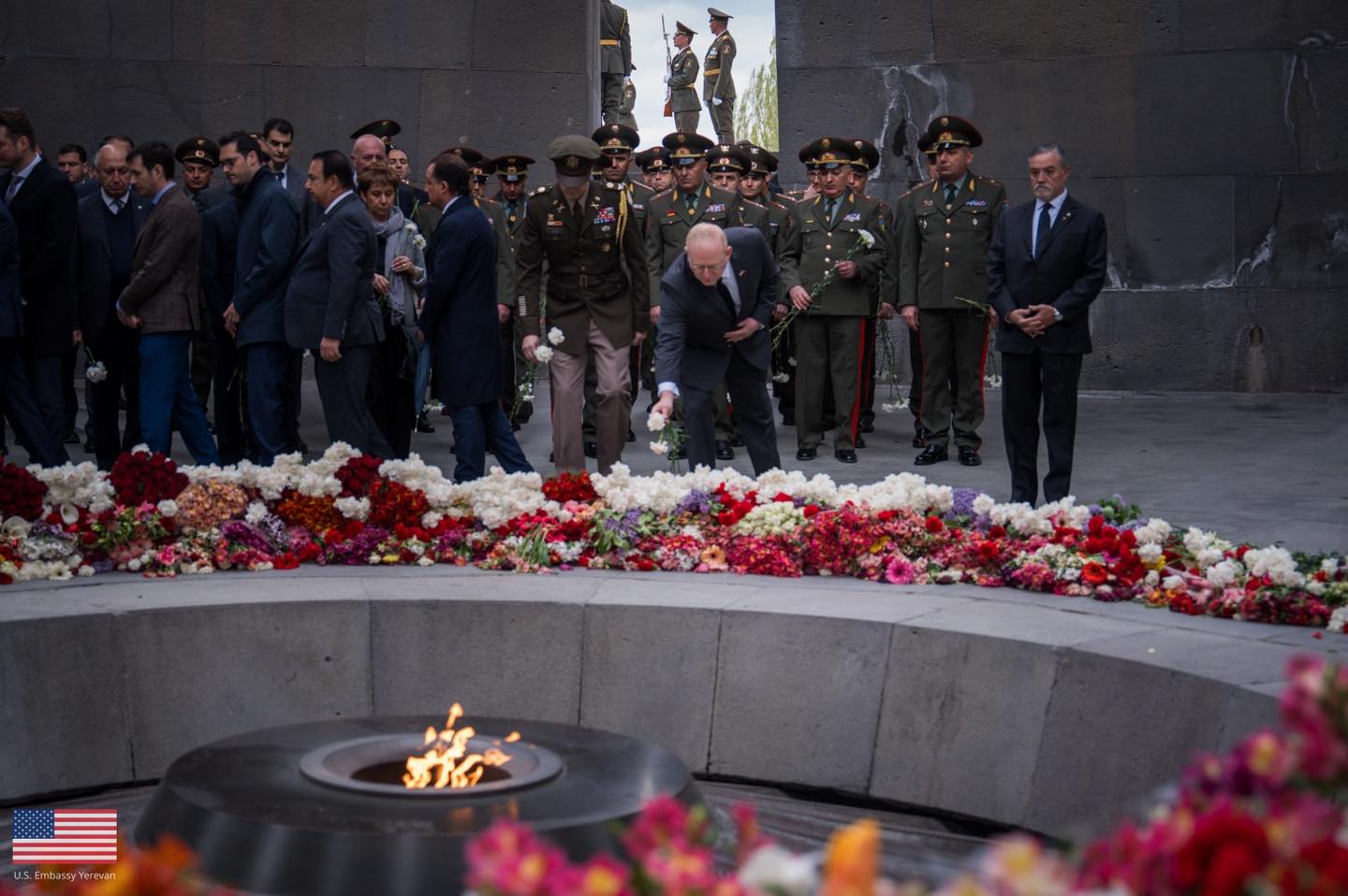 Acting Chargé d’Affaires, a.i. Peter Andreoli laid flowers at the eternal flame at Tsitsernakaberd