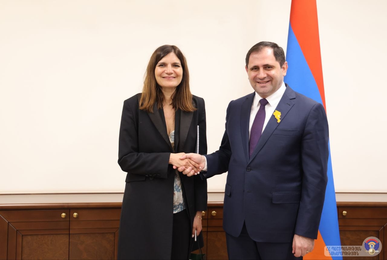 Suren Papikyan and Alice Rufo discussed issues related to Armenia–France cooperation in field of defense