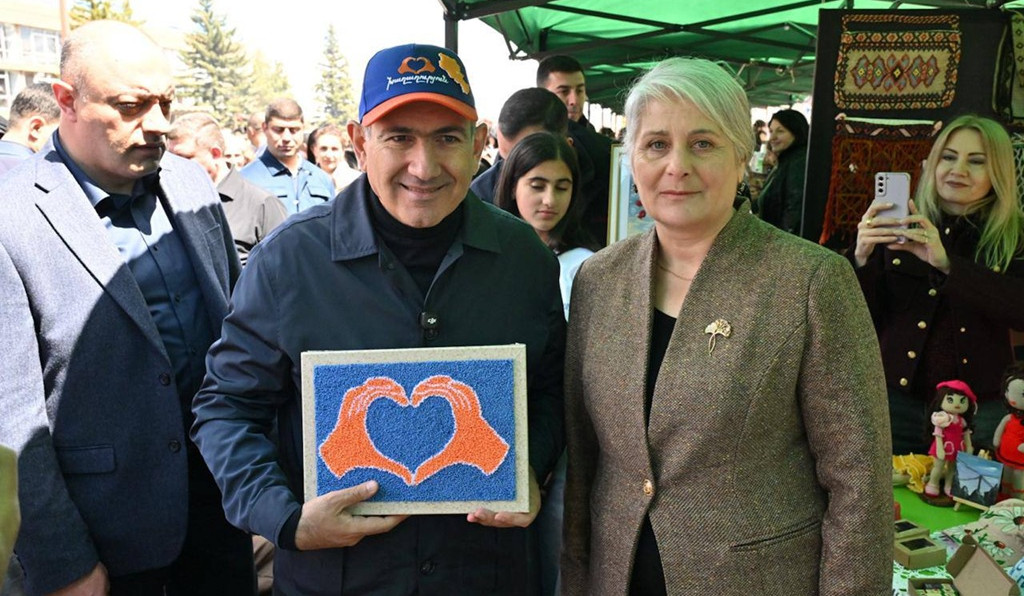 Քաղաքացու օրը Մարալիկում և Արթիկում. Փաշինյանը լուսանկարներ է հրապարակել