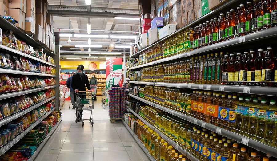 Россия запретила продажу минеральной воды из Армении